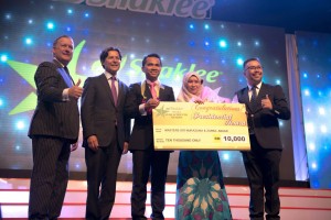 kejayaan beliau terbukti membuat orang lain cemburu