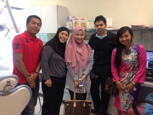Terima Kasih Dr.Raymon kerana sudi rawat gigi kami