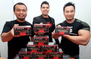 Mesotropin lelaki-buncit-vs-lelaki-sado-mestropic
